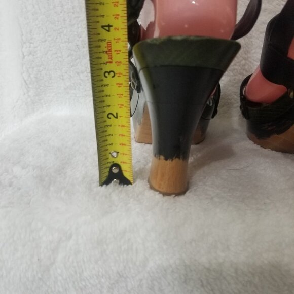 PRICE DROP-YSL Rare Olive & Black Leather Wood Heels - Picture 5 of 11